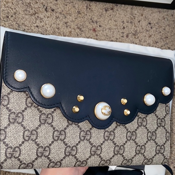 Gucci Pouch - Picture 4 of 14